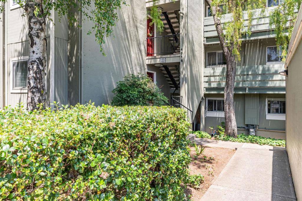 4016 Farm Hill BLVD #207, Redwood City, CA 94061