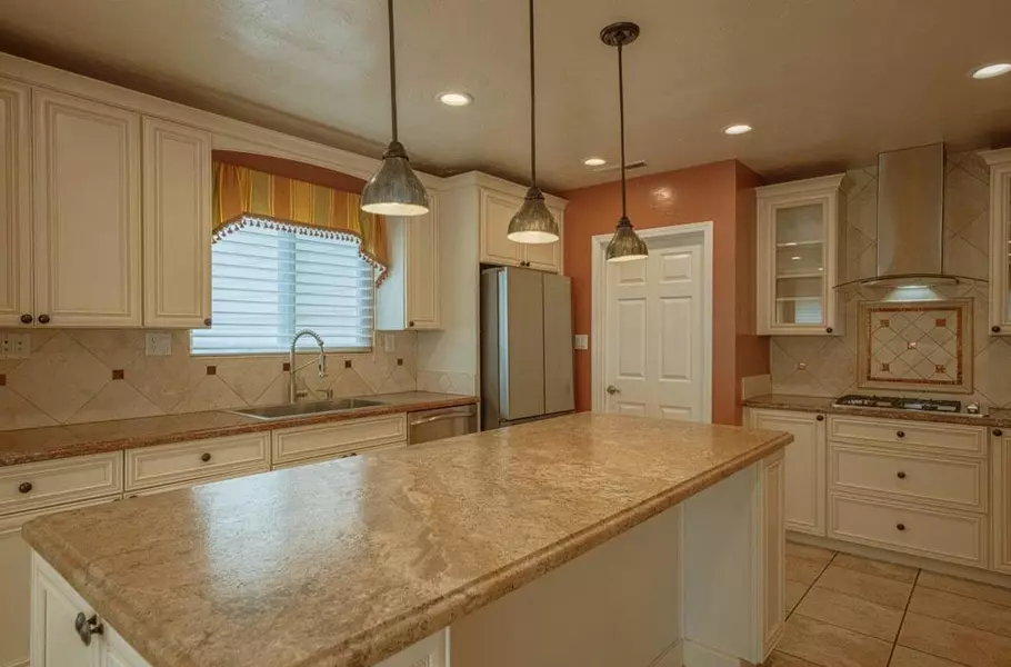 330 Stuart AVE, Pacific Grove, CA 93950