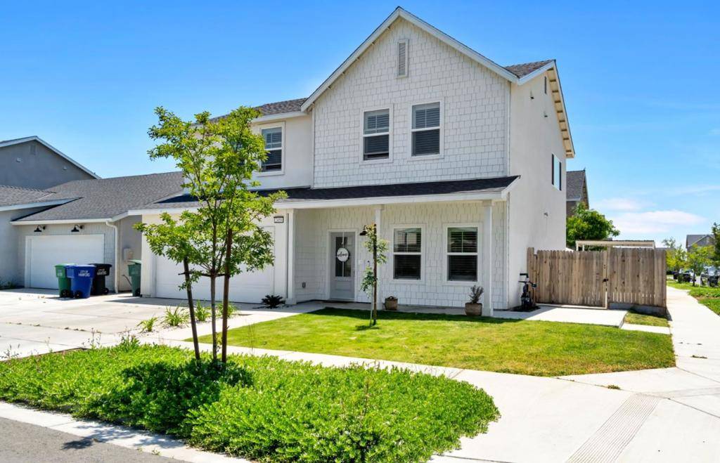 Hanford, CA 93230,2459 W Hampton DR