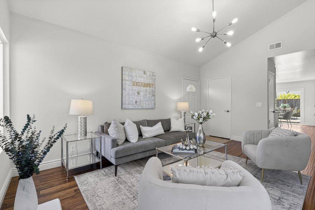 Foster City, CA 94404,758 Pinta LN