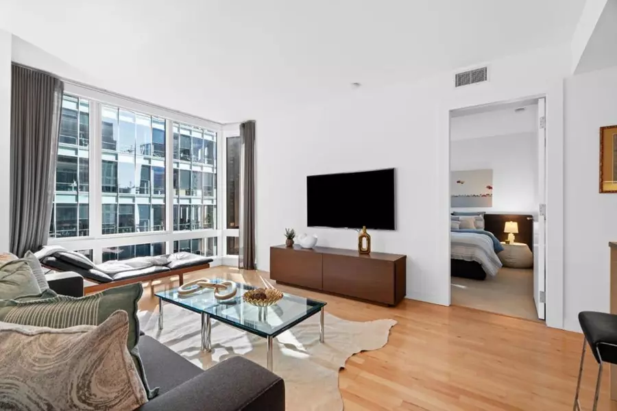 301 Mission ST #17B, San Francisco, CA 94105