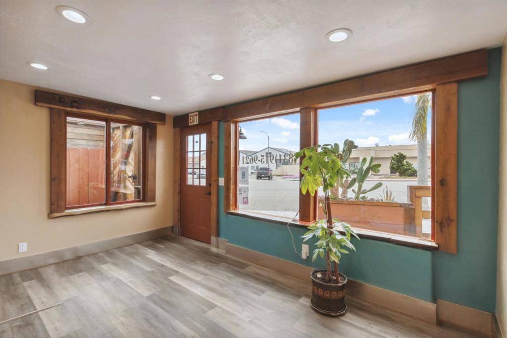 Seaside, CA 93955,1637 Del Monte BLVD #B