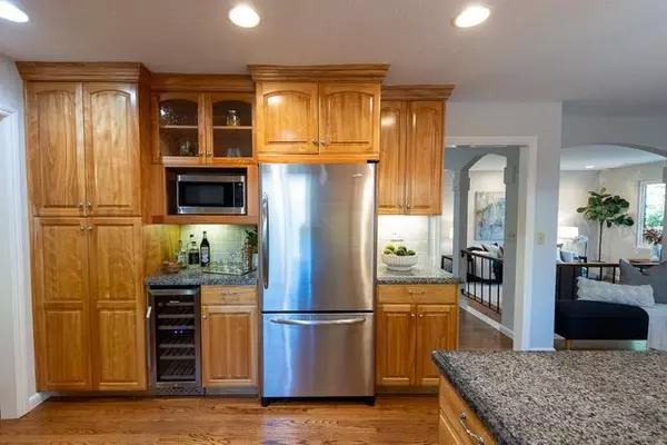 Menlo Park, CA 94025,3523 Oak DR