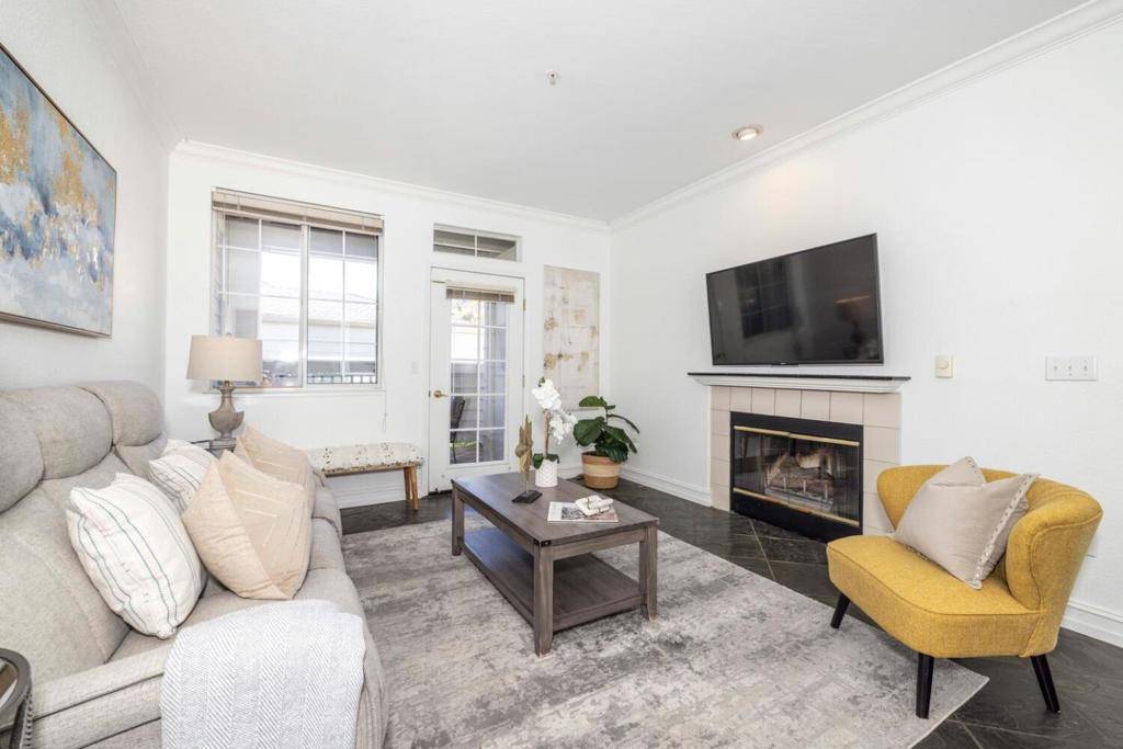 Redwood City, CA 94065,2309 Hastings Shore LN