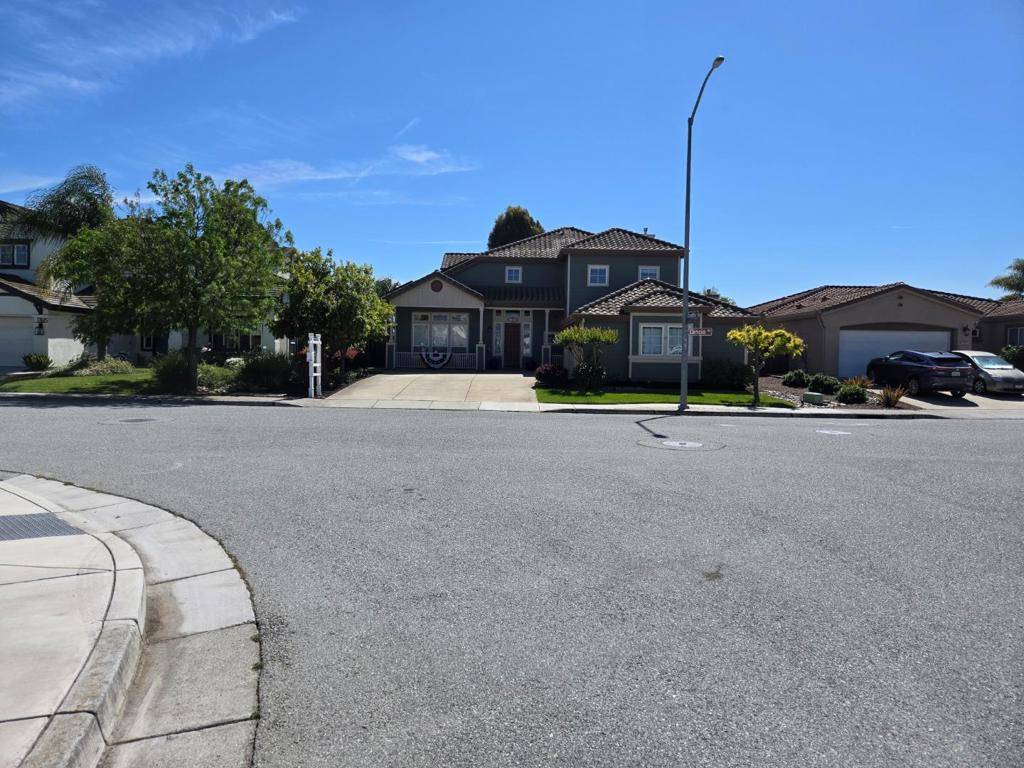 17621 Lancia DR, Morgan Hill, CA 95037