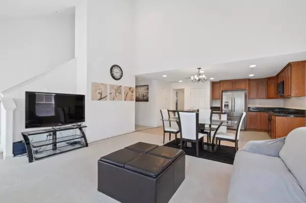 Hayward, CA 94545,207 Montevina WAY