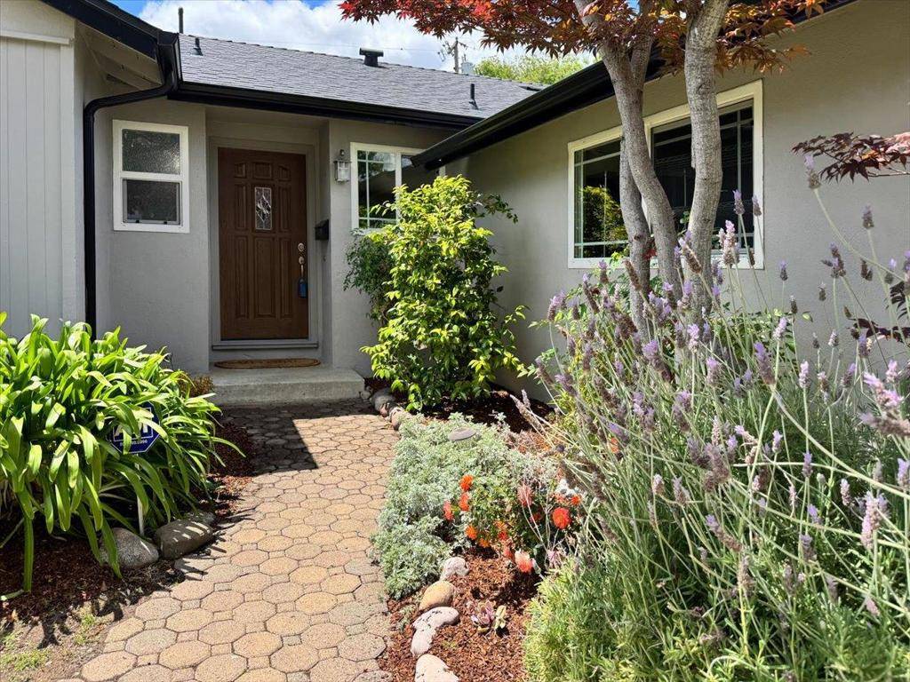 San Jose, CA 95118,5459 Clovercrest DR
