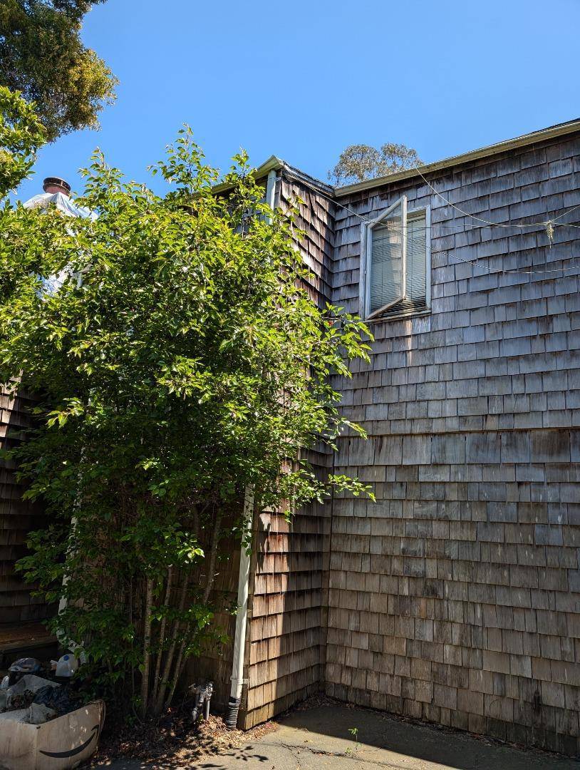 Aptos, CA 95003,610 Rio Del Mar BLVD