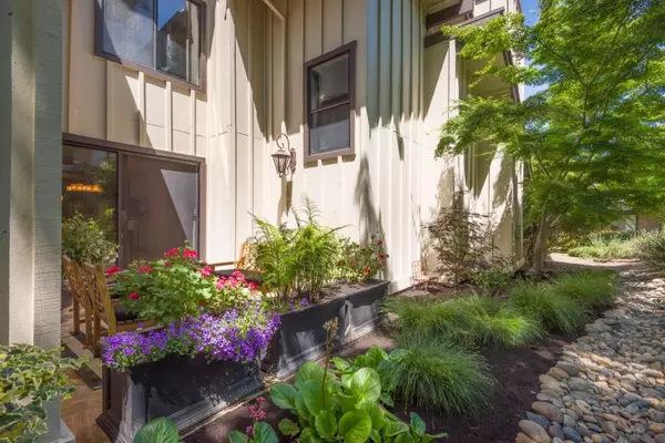 Menlo Park, CA 94025,1265 Trinity DR