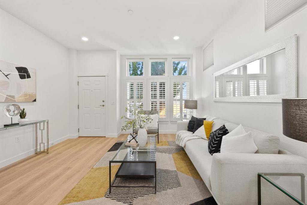 San Jose, CA 95126,235 Laurel Grove LN