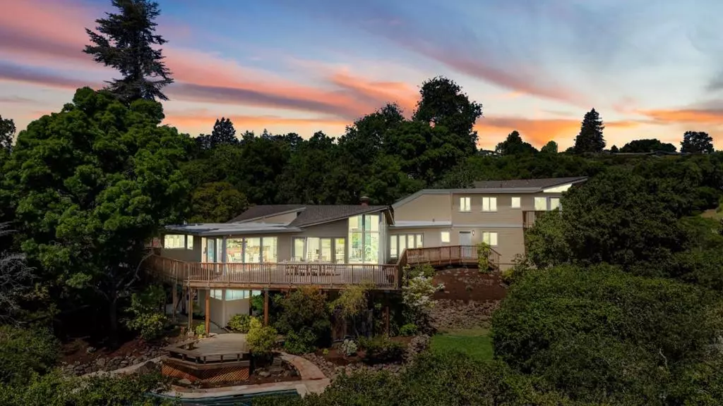 Portola Valley, CA 94028,415 Golden Oak DR