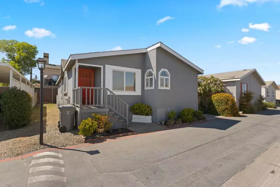 20 Russell RD, Salinas, CA 93906