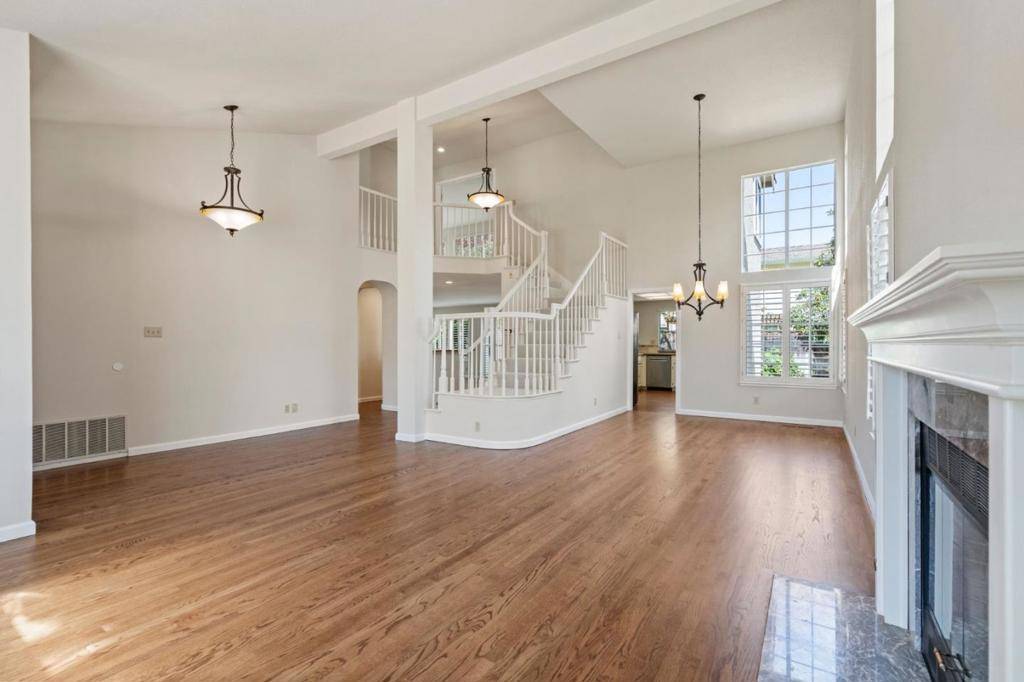 San Carlos, CA 94070,237 Aberdeen DR