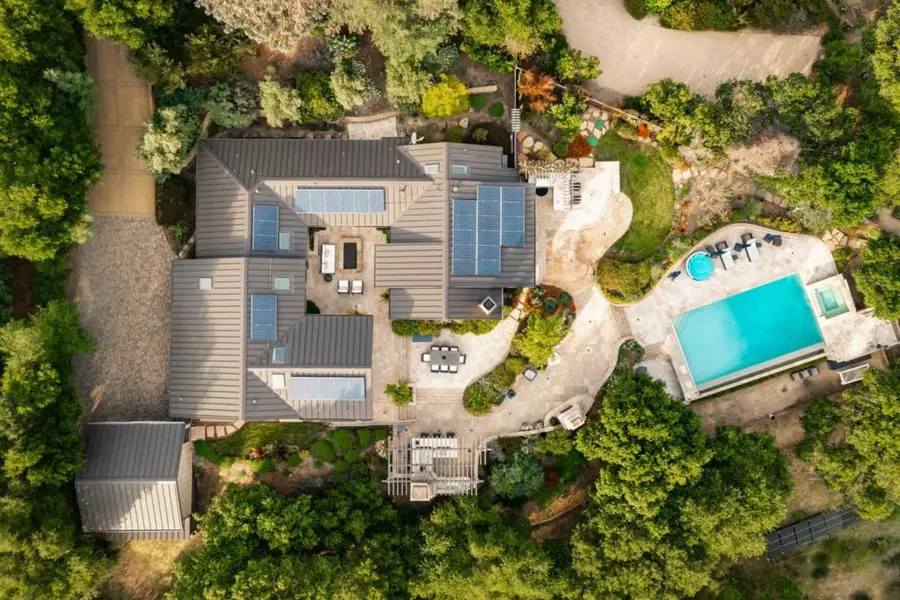 40 Tagus CT, Portola Valley, CA 94028