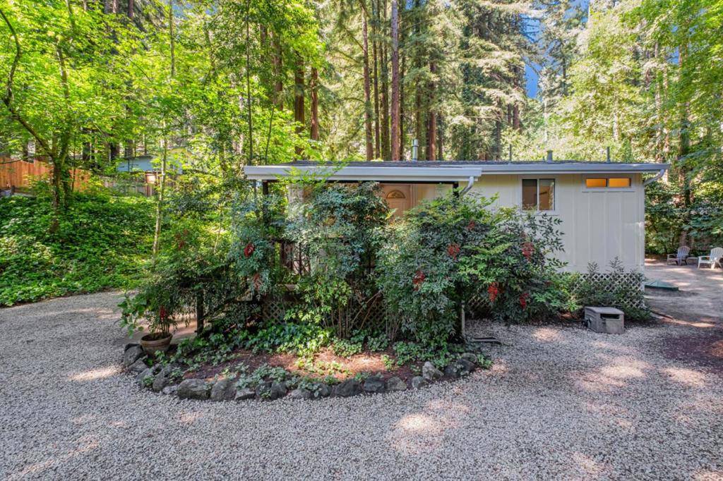 Boulder Creek, CA 95006,657 River DR