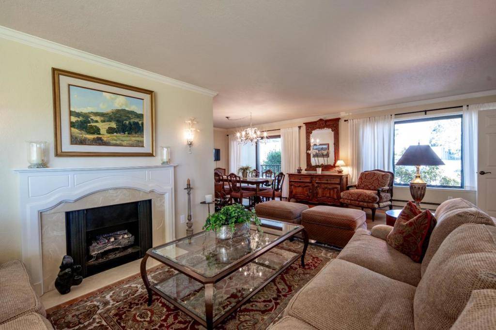 Pebble Beach, CA 93953,85 Ocean Pines LN