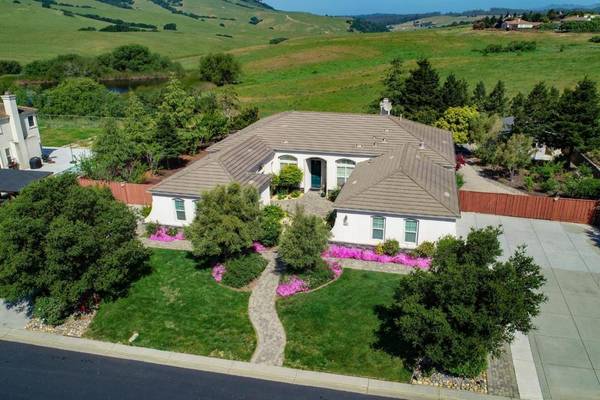 334 Paseo Gularte, San Juan Bautista, CA 95045