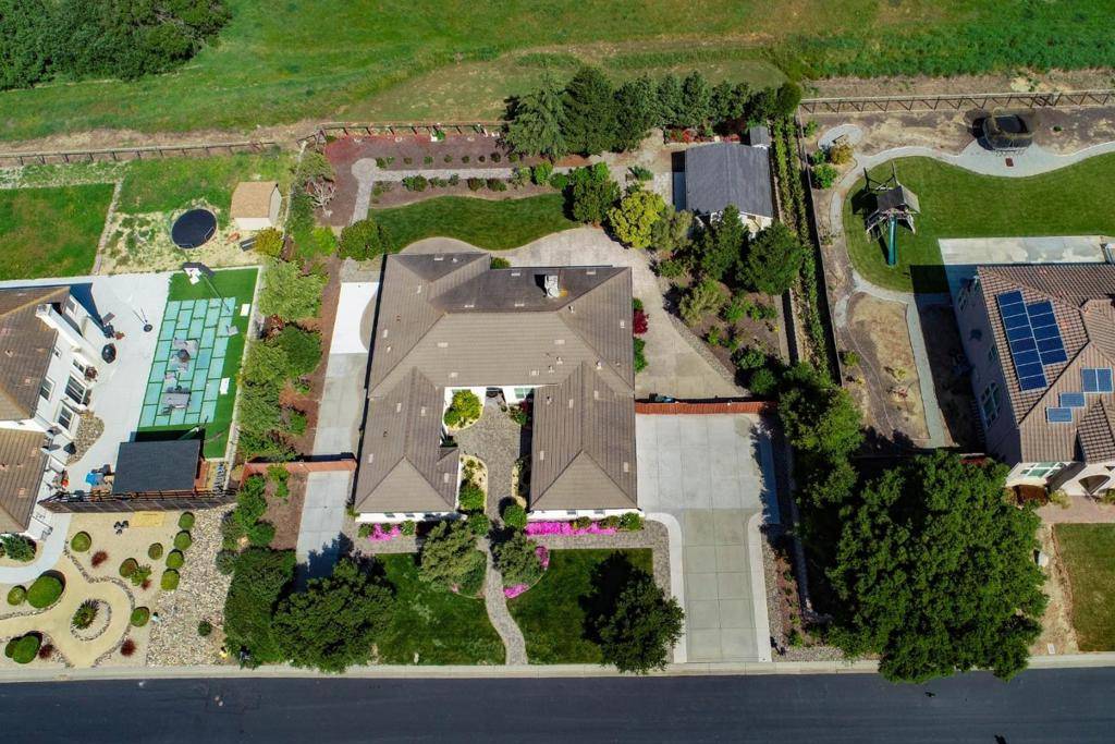 San Juan Bautista, CA 95045,334 Paseo Gularte