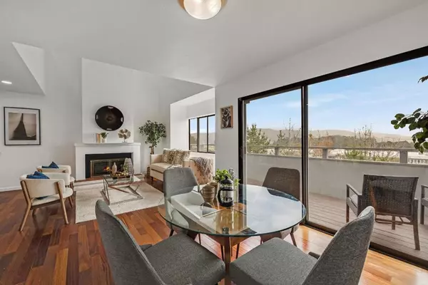 Daly City, CA 94015,318 Innisfree DR