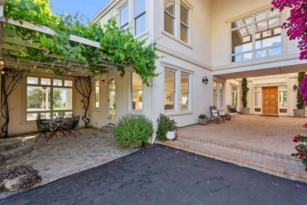 Milpitas, CA 95035,2589 Greenrock RD