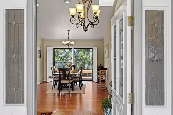 Monterey, CA 93940,7 Antelope LN