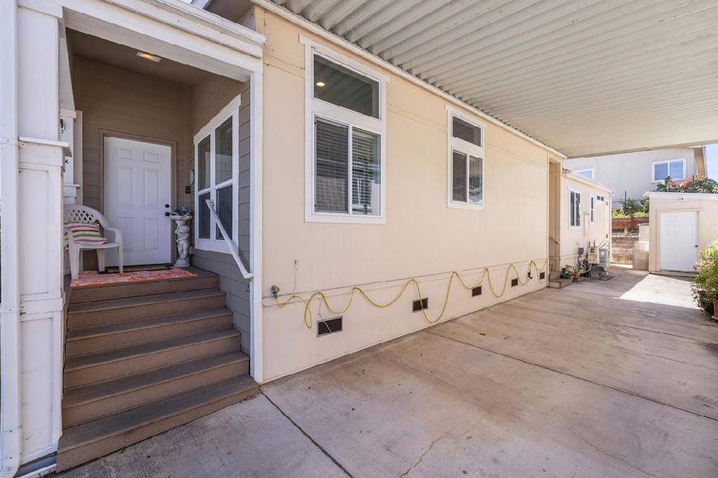 Watsonville, CA 95076,144 Holm RD