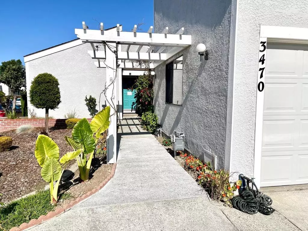 San Jose, CA 95124,3470 Lapridge LN