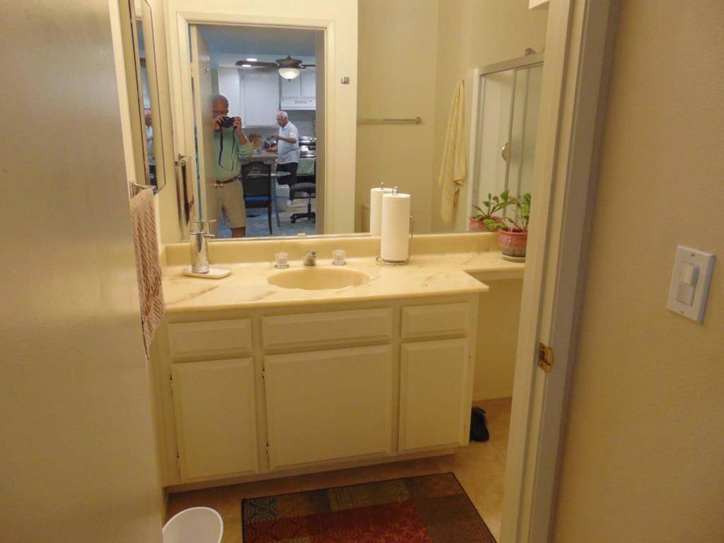 San Diego, CA 92128,12555 Oaks North DR #206