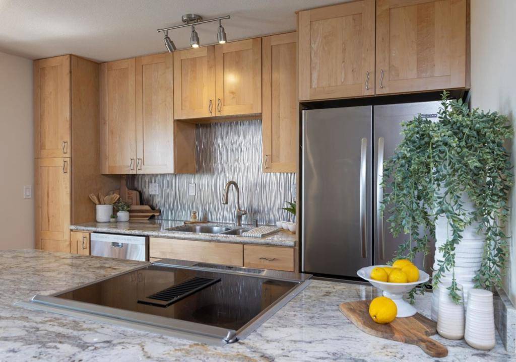 Capitola, CA 95010,825 Balboa AVE #104