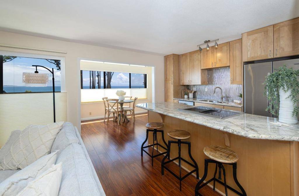 Capitola, CA 95010,825 Balboa AVE #104