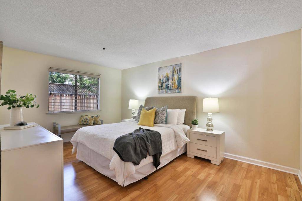 Sunnyvale, CA 94087,695 S Knickerbocker DR #4