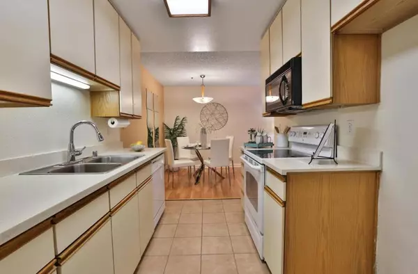 Sunnyvale, CA 94087,695 S Knickerbocker DR #4