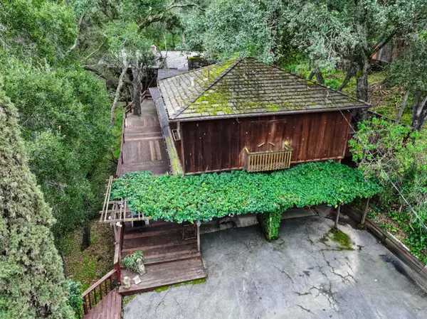 Woodside, CA 94062,380 La Questa WAY