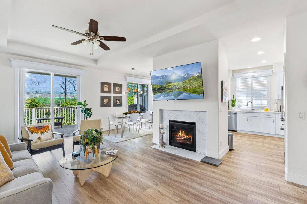 Scotts Valley, CA 95066,225 Mount Hermon RD