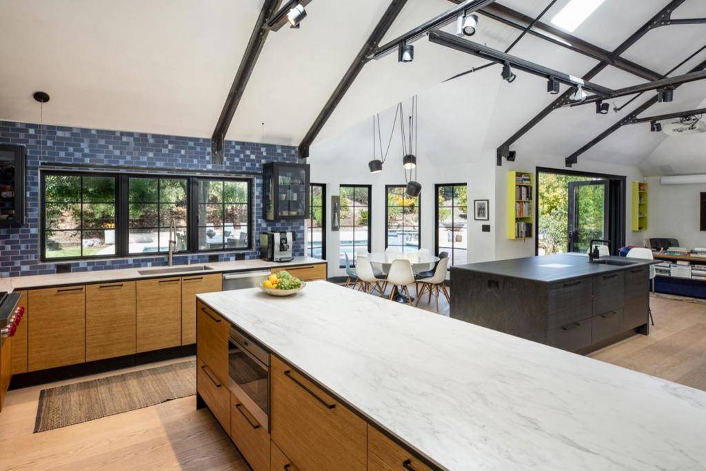 Los Altos Hills, CA 94022,13321 La Paloma RD