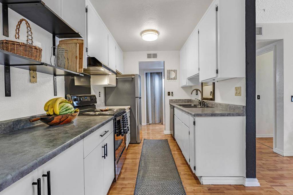 Hayward, CA 94545,26088 Kay AVE #110