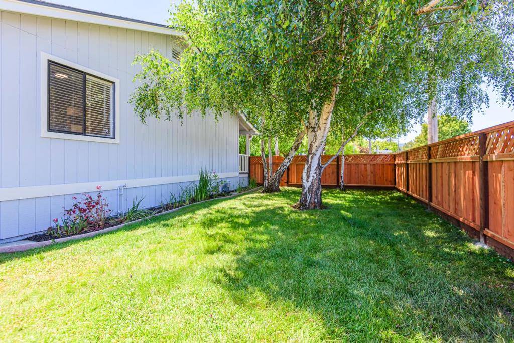 Redwood City, CA 94061,1105 Valota RD