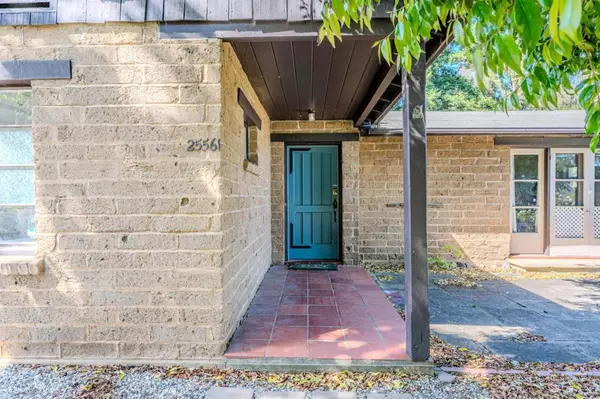 Hayward, CA 94542,25561 University CT