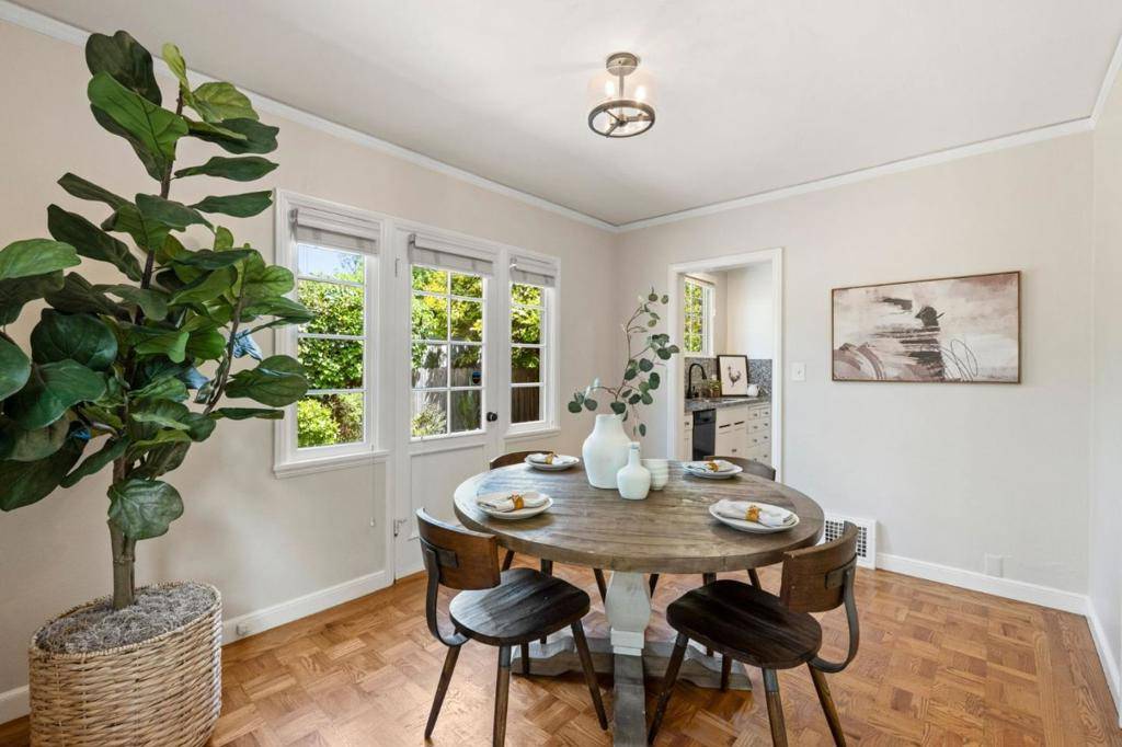 Burlingame, CA 94010,796 Willborough