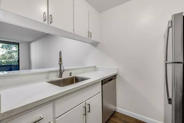 San Bruno, CA 94066,6109 Shelter Creek LN