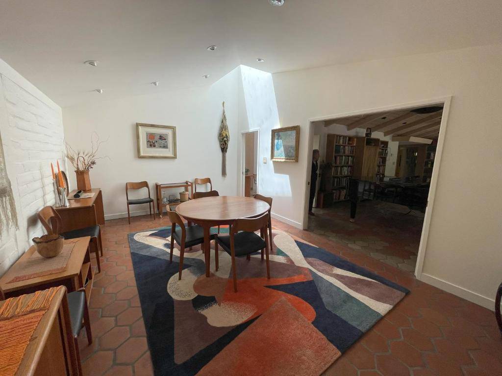 Stanford, CA 94305,843 Sonoma Terrace
