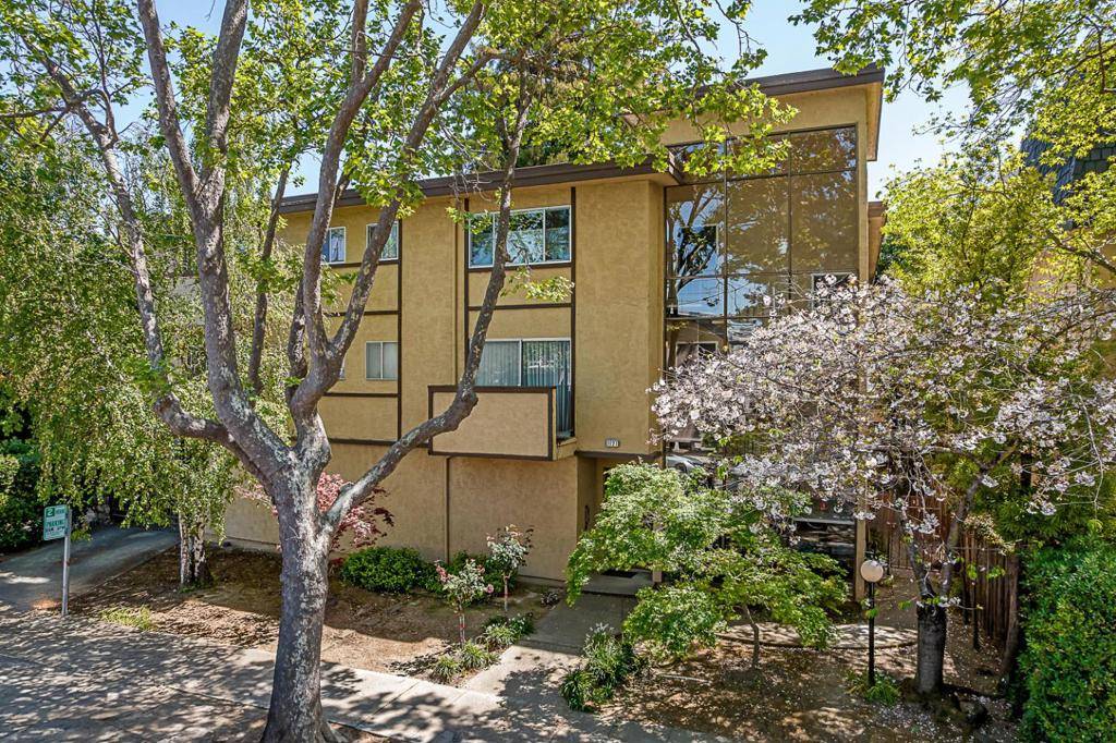 1121 Douglas AVE #201, Burlingame, CA 94010