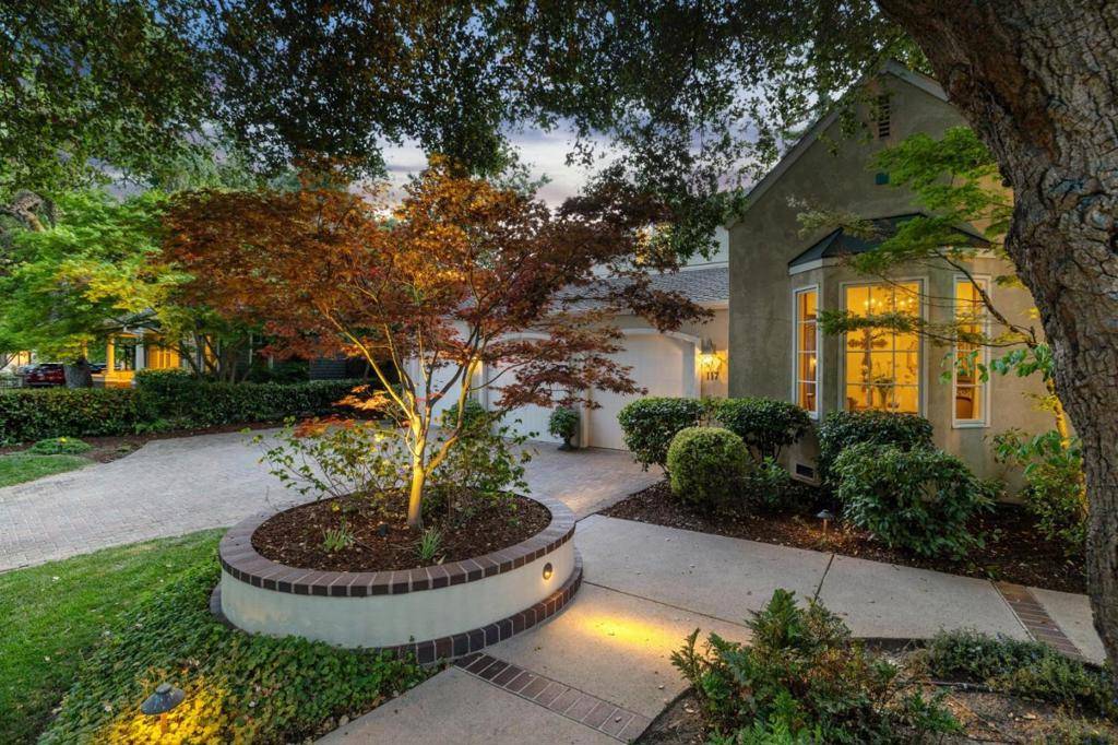 Menlo Park, CA 94025,117 Seminary DR