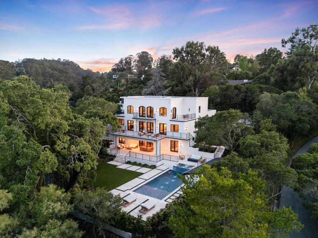 1215 La Cumbre RD, Hillsborough, CA 94010