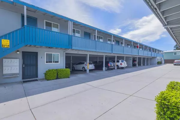 Redwood City, CA 94061,309315 Oak AVE