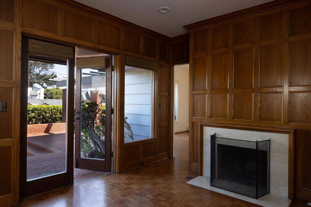 Carmel, CA 93923,2416 Bay View AVE