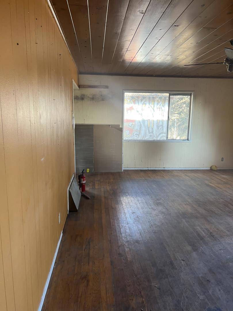 Santa Cruz, CA 95060,207 Grandview ST