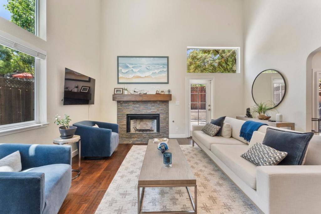 Morgan Hill, CA 95037,960 Oak Park DR