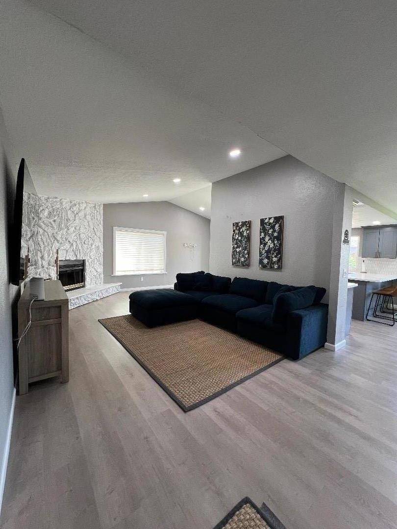 Elk Grove, CA 95624,8613 Elk WAY