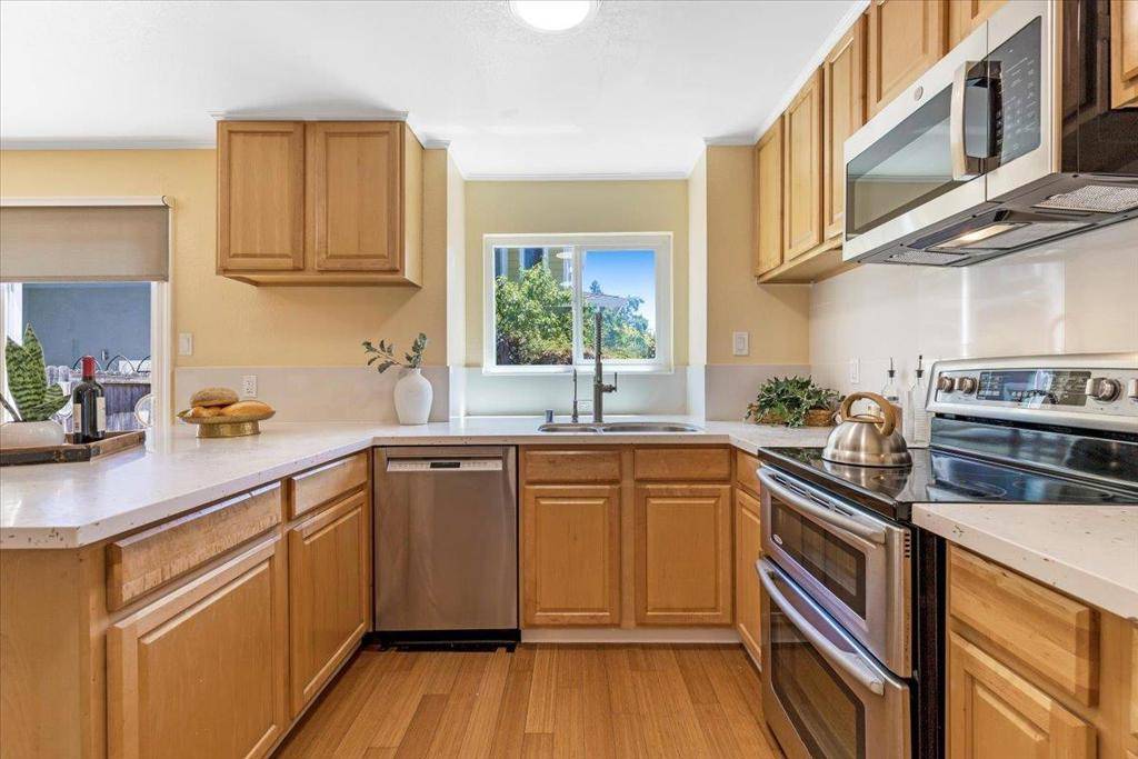 Mountain View, CA 94043,83 Devonshire AVE #3
